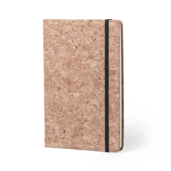 Práctica libreta de corcho natural, material renovable y biodegradable, tamaño a5 de tapas duras y goma de cierre personalizada en la portada