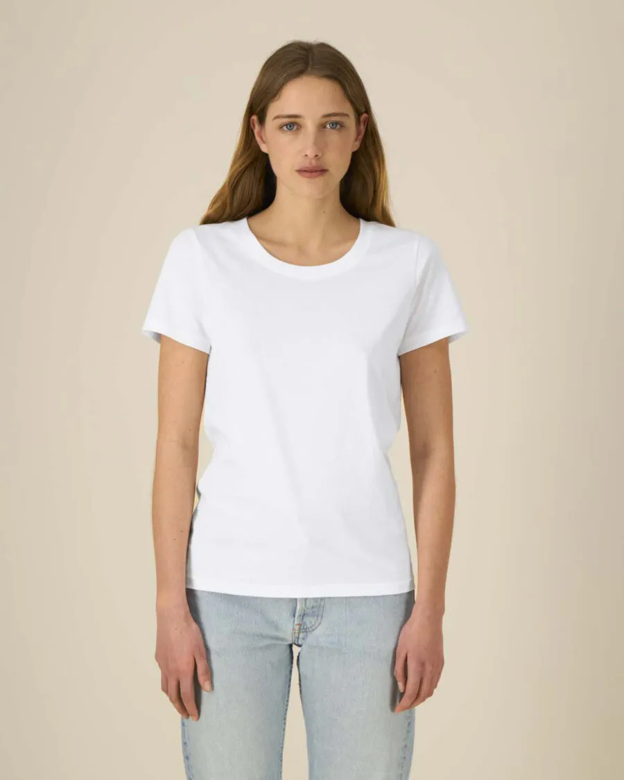 camiseta de mujer entallada de algodón orgánico variedad de colores